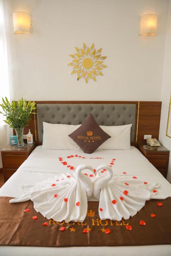 Royal Hotel Ханой Екстериор снимка