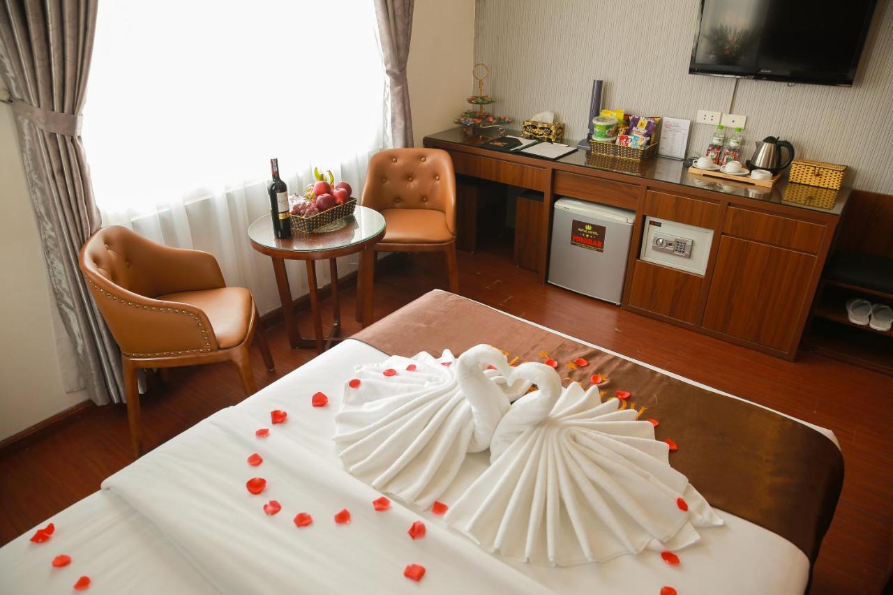 Royal Hotel Ханой Екстериор снимка