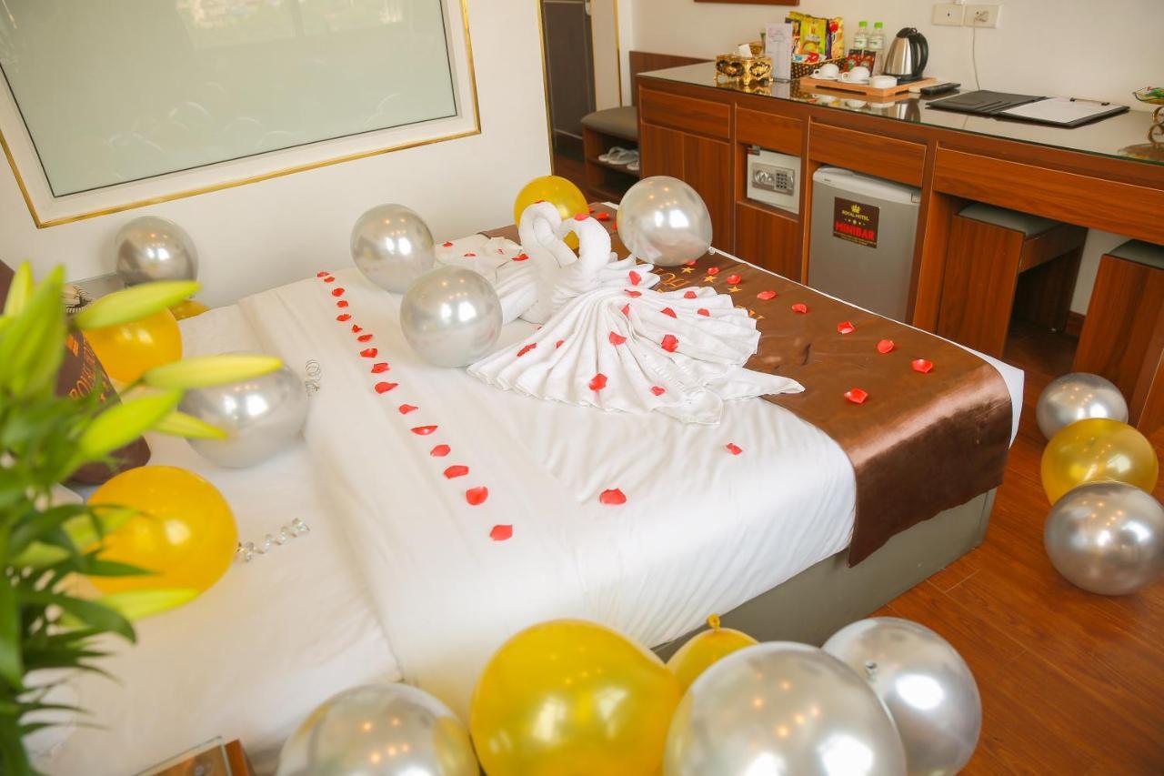 Royal Hotel Ханой Екстериор снимка